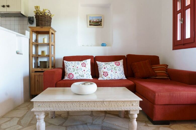 Villa Ourania On The Ambelas Coast With Garden