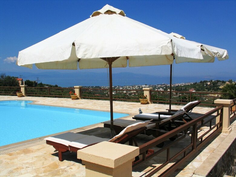 Villa Phaedra With Pool And View