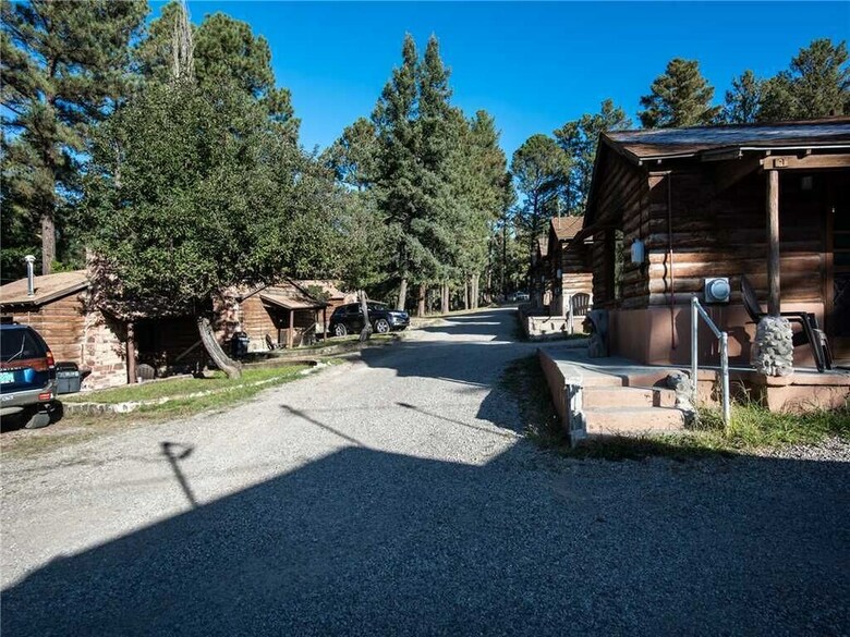 Cabana Apache Village 10, King Studio, Midtown, Sleeps 2