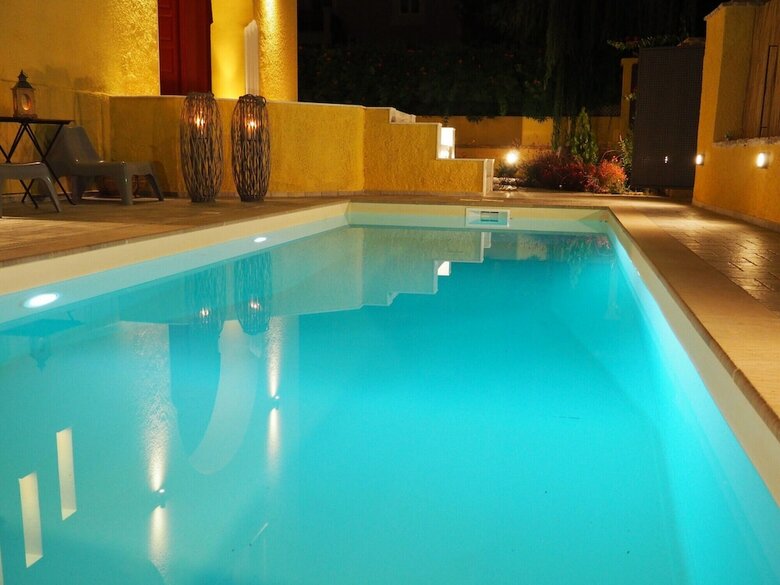 B Residence Coastal Villa With Pool