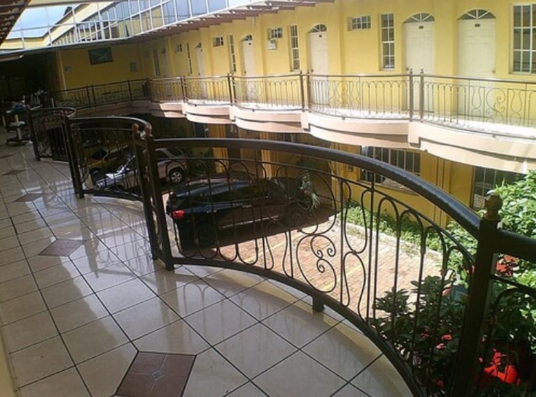 Continental Plaza Hotel