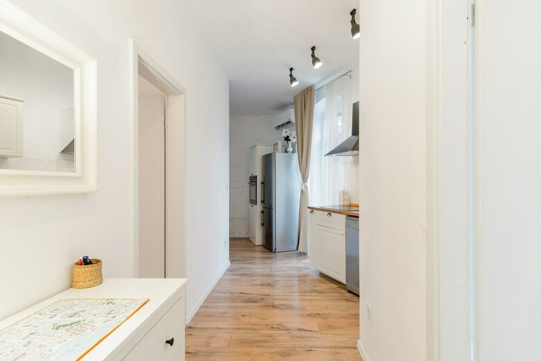 Boutique Apartment With Balcony