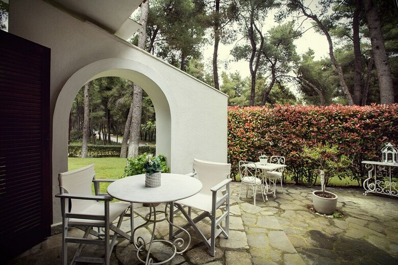 Villa Kallisti In Sani With Garden And Pool