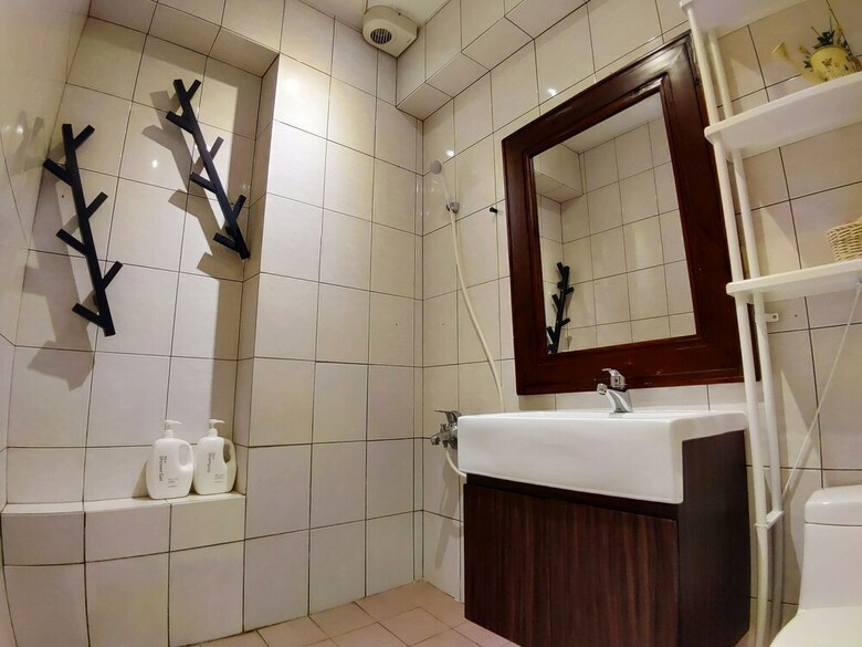 Hotel Daguli's Home