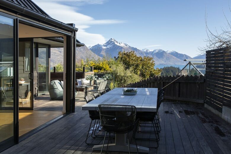 Mountain Utopia