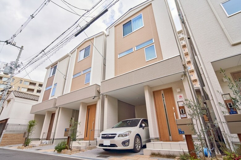 Neihan Yakyo House