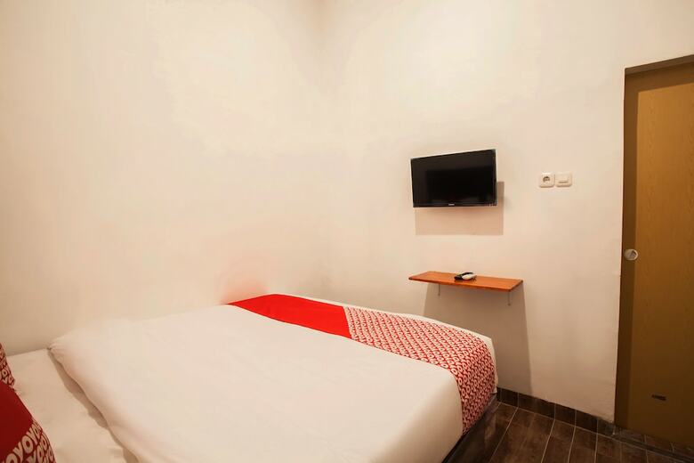 Hotel Oyo 2720 Sutomo Inn