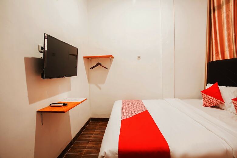 Hotel Oyo 2720 Sutomo Inn