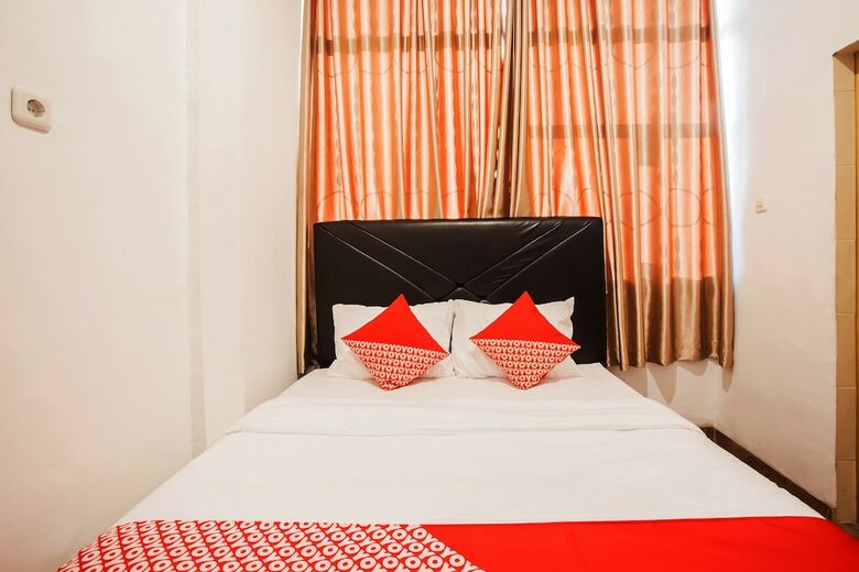 Hotel Oyo 2720 Sutomo Inn