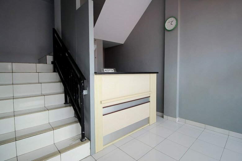 Hostal Spot On 2842 Hotel Rindu