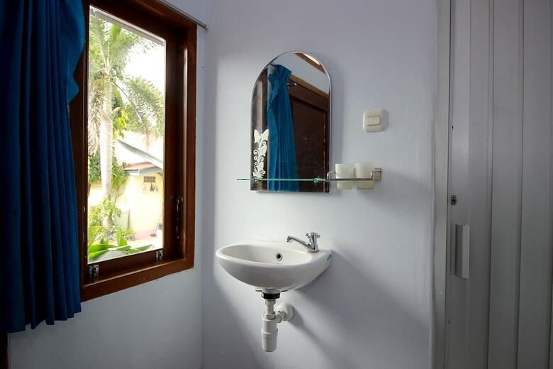 Hostal Spot On 2842 Hotel Rindu