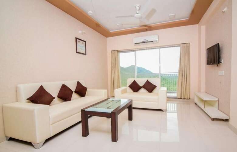 Hotel Gg Residency