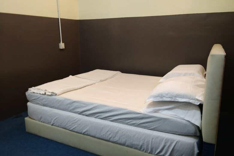 Hotel Oyo 89984 Noris Wang Homestay