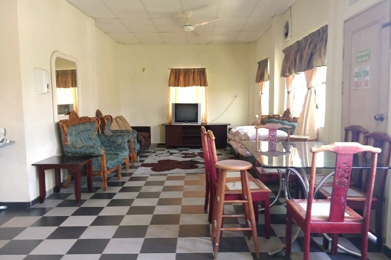 Hotel Oyo 89984 Noris Wang Homestay
