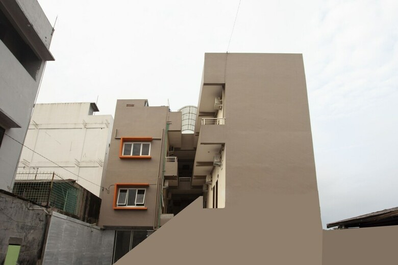 Hotel Oyo 1763 Dinda Residence