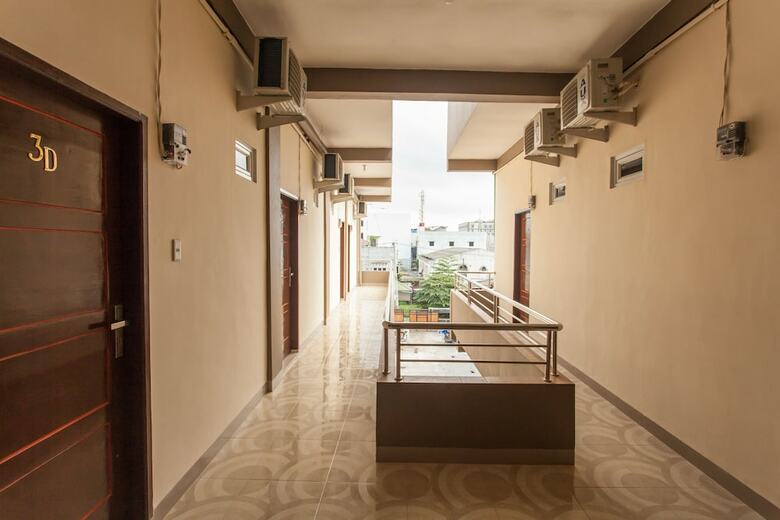 Hotel Oyo 1763 Dinda Residence
