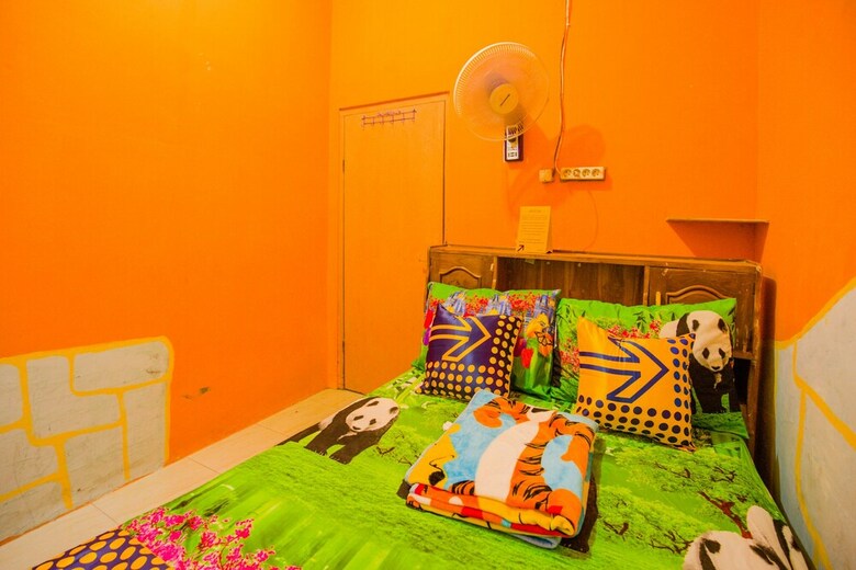Hostal Spot On 1762 Gandrung Payungan Family