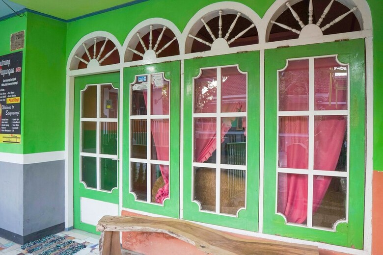 Hostal Spot On 1762 Gandrung Payungan Family