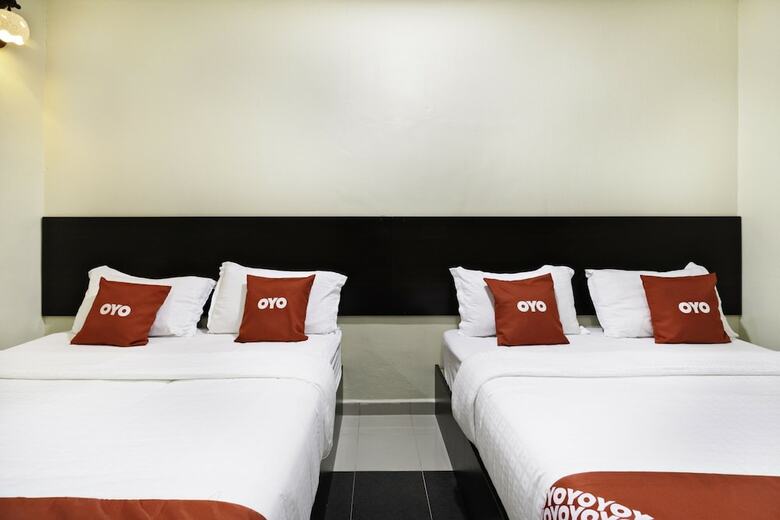 Oyo 89960 Manjung Inn Hotel