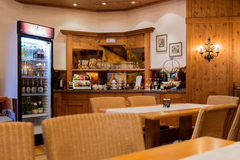 Hotel Fr�nkischer Hof Gmbh