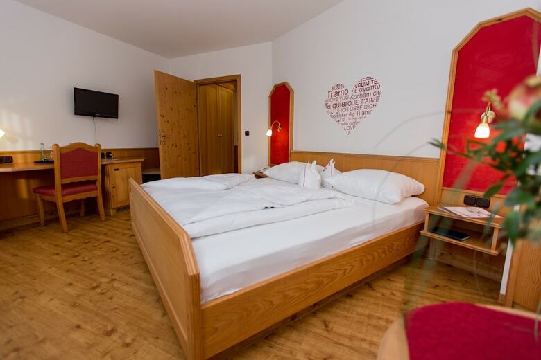 Hotel Fr�nkischer Hof Gmbh