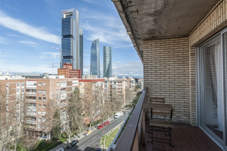 Apartamentos Plaza de Castilla III