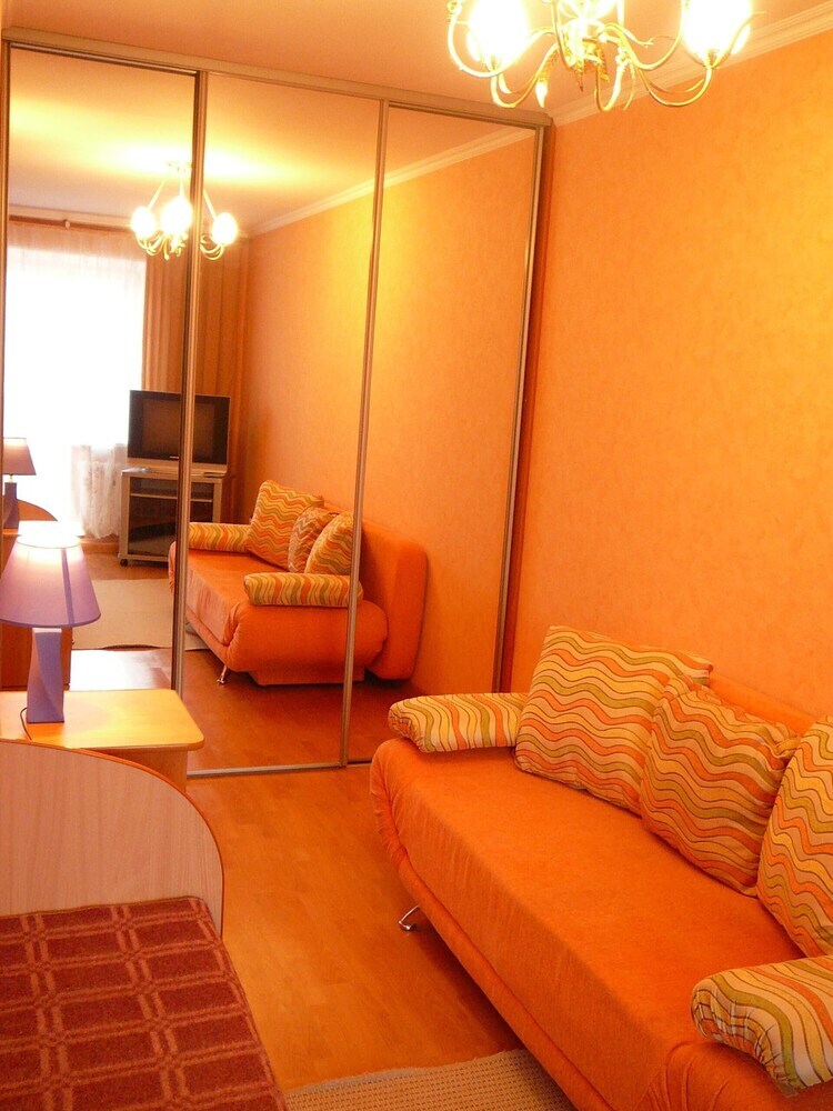 Apartment On Melnichnaya 8