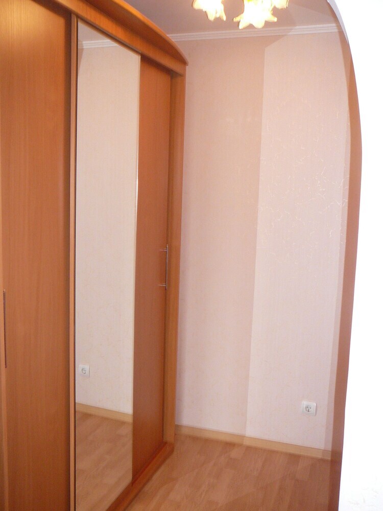 Apartment On Respubliki 131