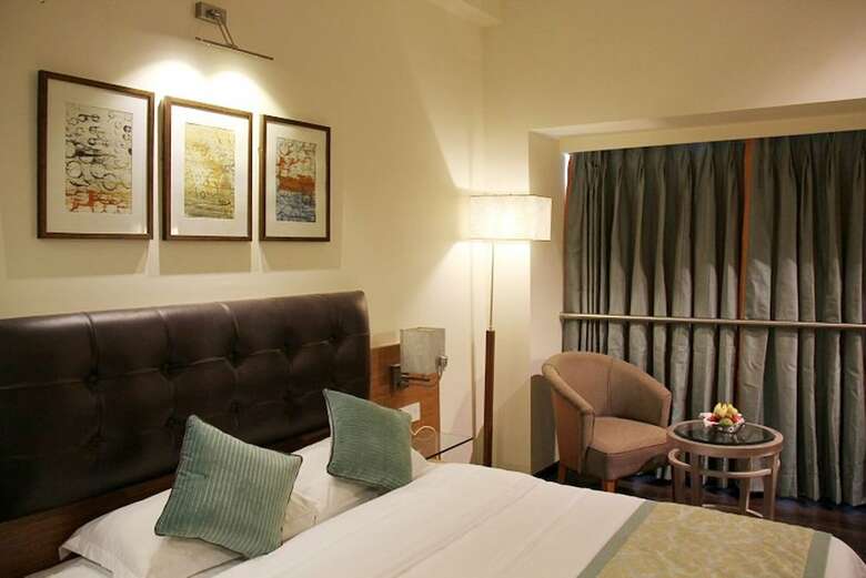 Riverview Hotel