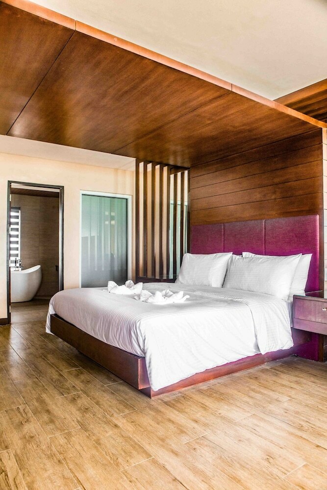Hotel Lakawon Island Resort