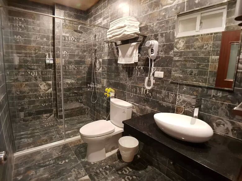 Bed & Breakfast Naughty Elf Hostel