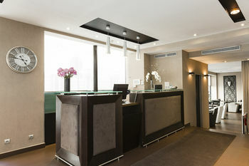 Hotel H�tel Elys�es Bassano