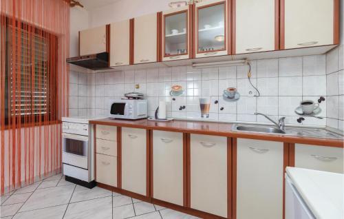 Apartment Branimira Gusica Cr