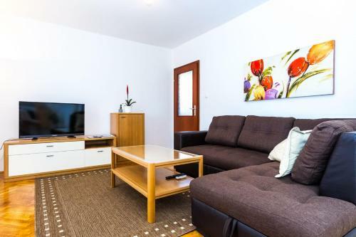 Apartments Cvita