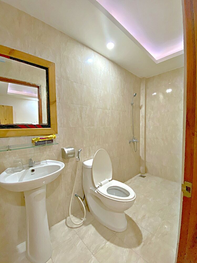 Hotel Minh Hang