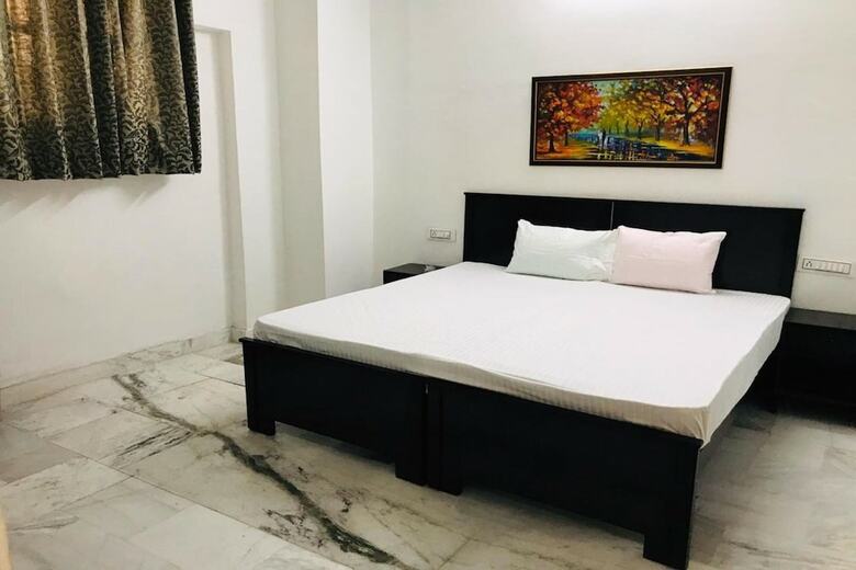 Hotel Saffire Suites