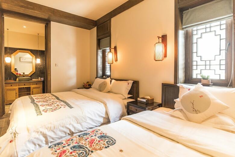 Floral Hotel Yun XI Lijiang