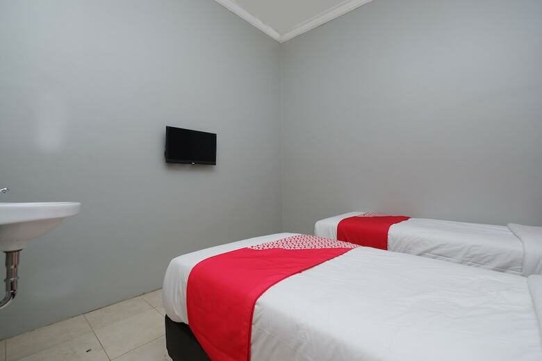 Hotel Oyo 2737 D'kost