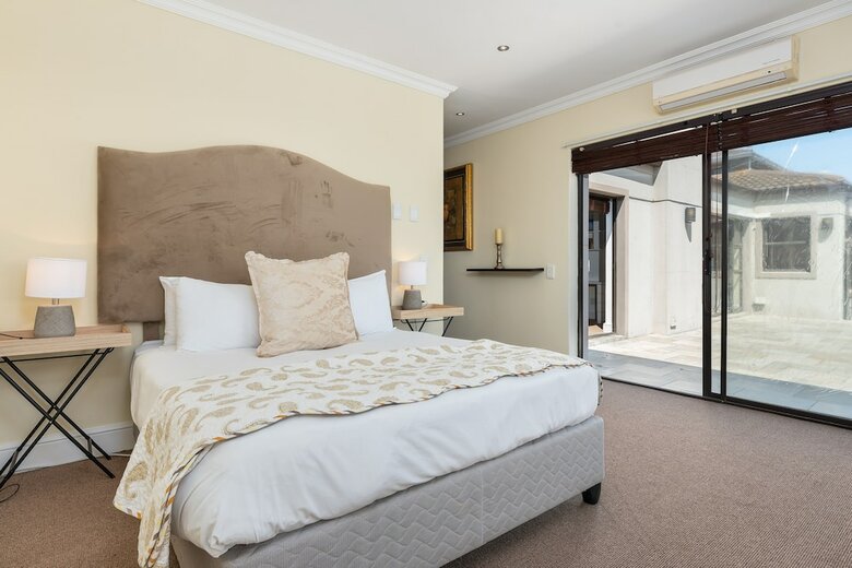 Villa Harbour Close 18