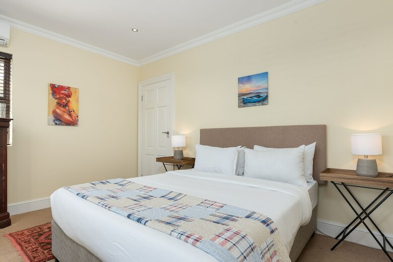 Villa Harbour Close 18