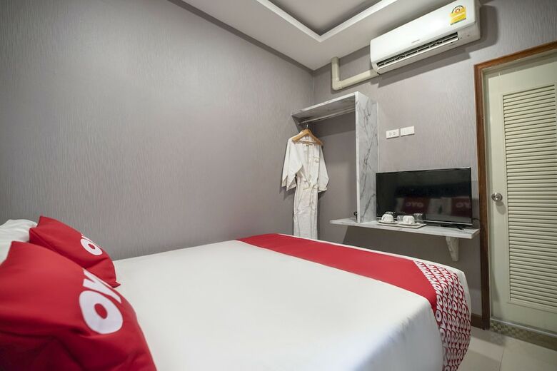 Hotel Oyo 455 Siam Best 2