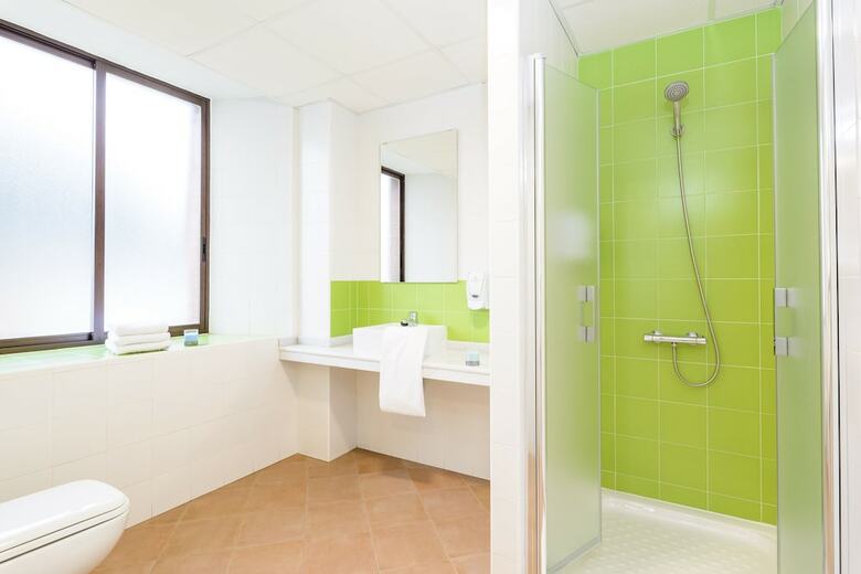 Hostal Benarrab� Hostel