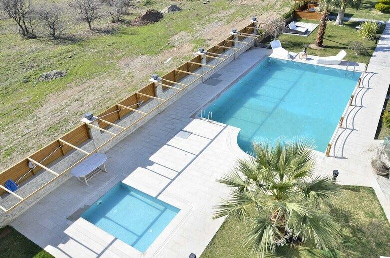 Gens Boutique Hotel