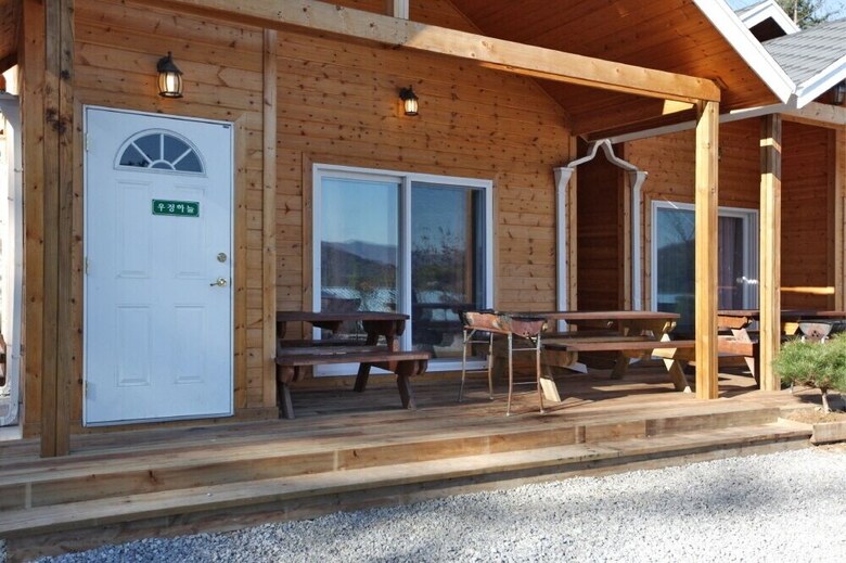 Dokbakgol Hanulbit Pension