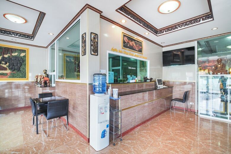 Hotel Oyo 836 Pk Residence