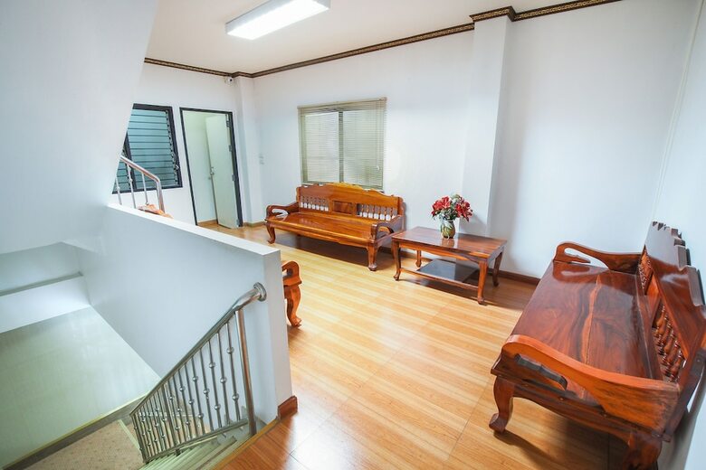 Hotel Oyo 836 Pk Residence