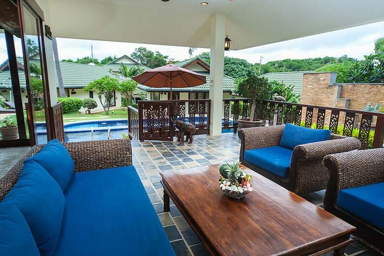 5 Bedroom Beach Front Villa On Samrong Bay