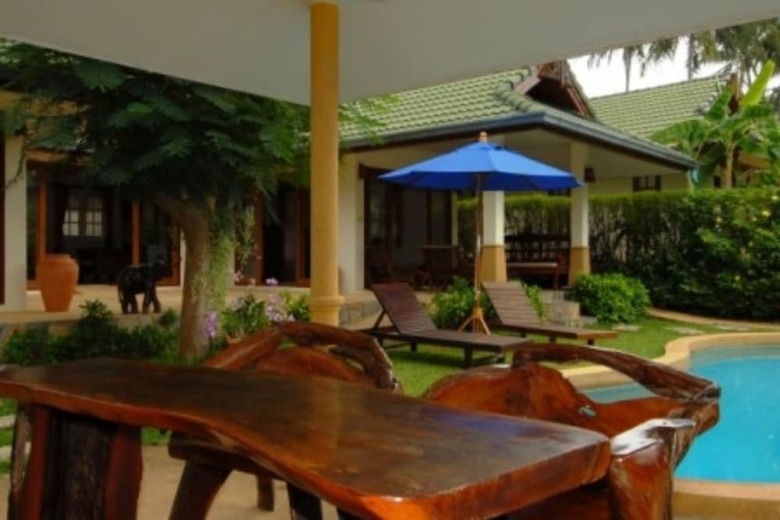 3 Bedroom Pool Villa 20 Seconds From Samrong Beach Front