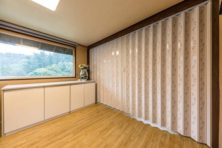 Mountain And Water Pension