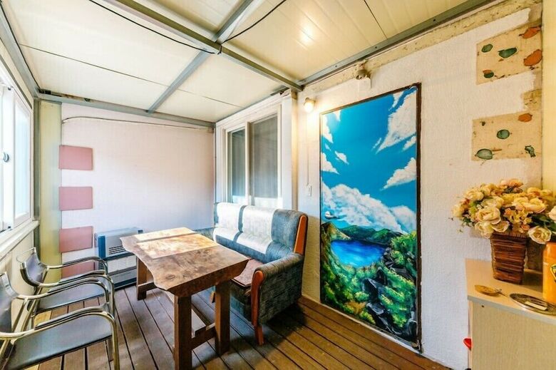 Mountain And Water Pension